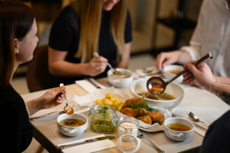 Zsolnay Café - Vasárnapi családi ebéd